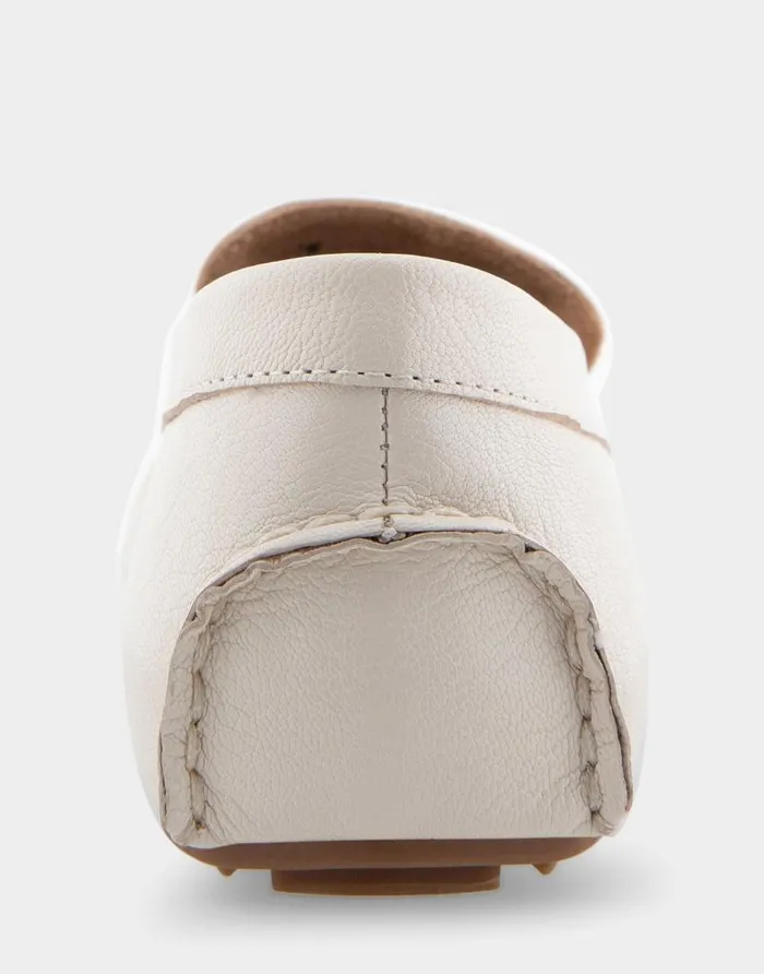 Aerosoles Comfortable Women039s Driver In Eggnog Leather Eggnog Leather Women Wide Width Flats