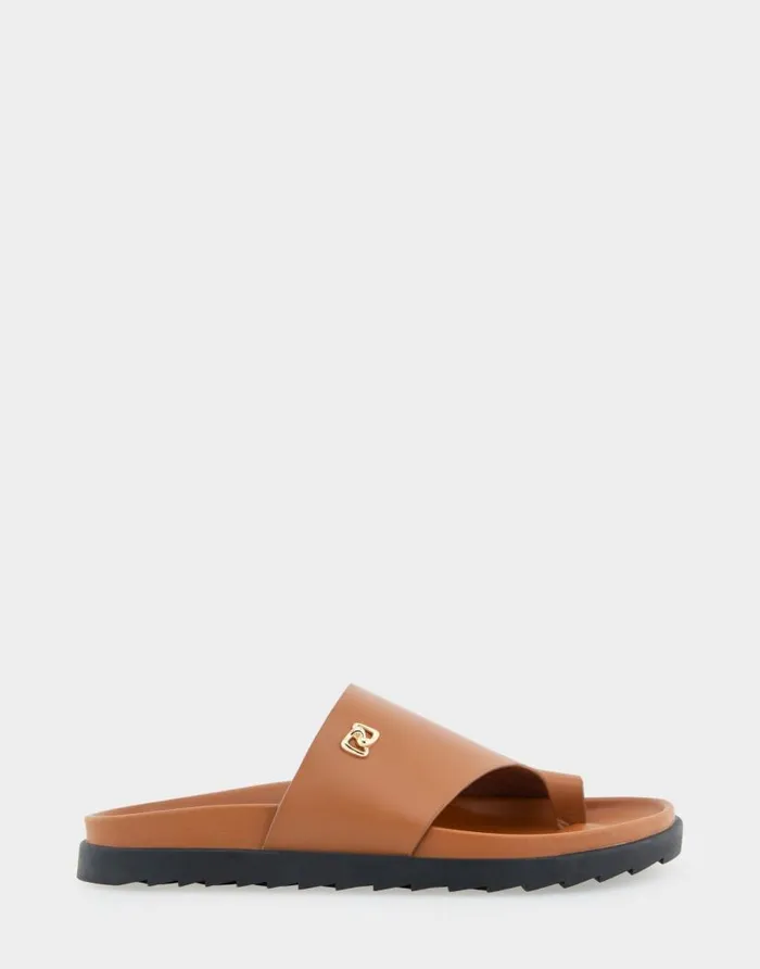 Aerosoles Comfortable Women039s Hooded Toe Ring Footbed Sandal In Tan Leather Tan Leather Women Flats