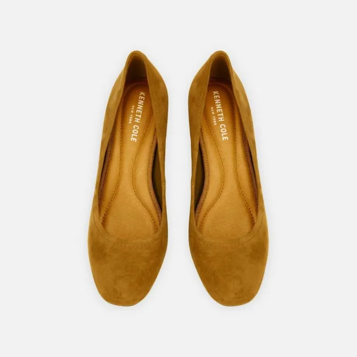 Balance Suede Pump Honey Women Kenneth Cole Heels