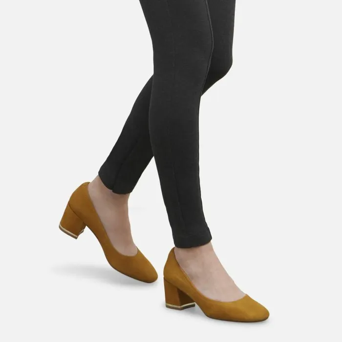 Balance Suede Pump Honey Women Kenneth Cole Heels
