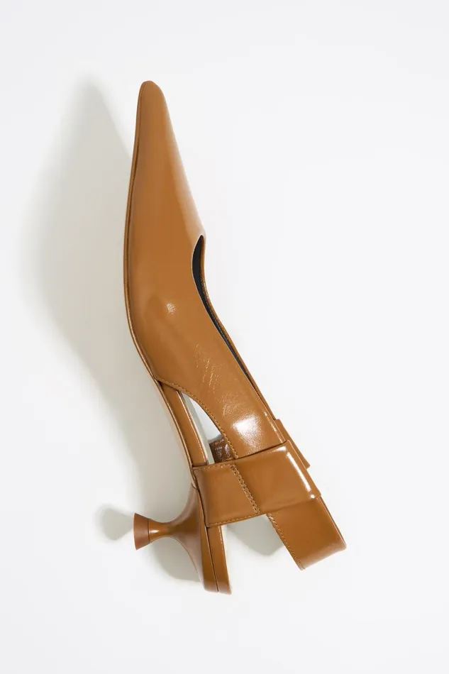 Camel Leather Slingback Court Shoe Camel Women Bimba Y Lola Court Shoes