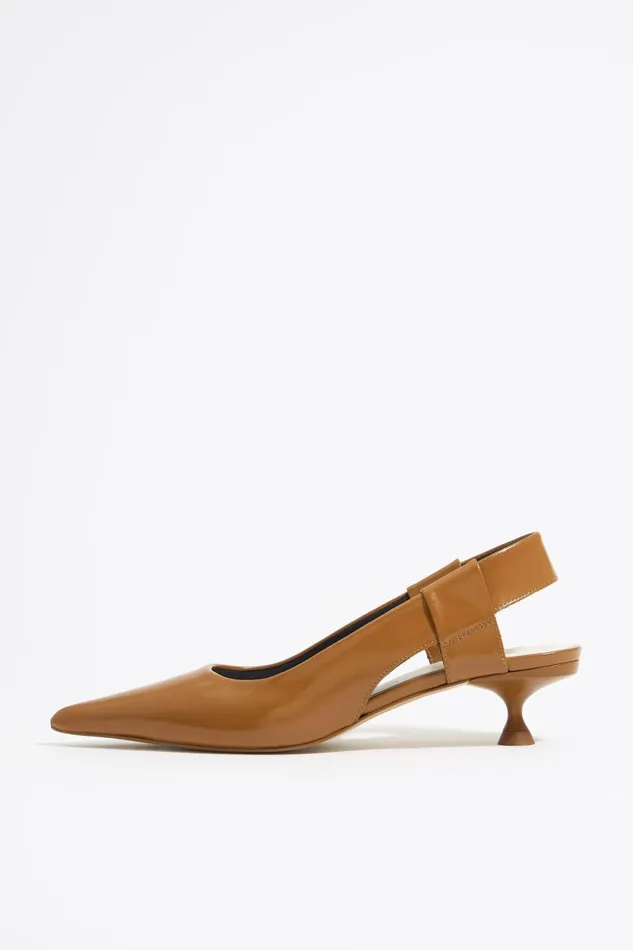 Camel Leather Slingback Court Shoe Camel Women Bimba Y Lola Court Shoes Camel Leather Slingback Court Shoe Camel Women Bimba Y Lola Court Shoes