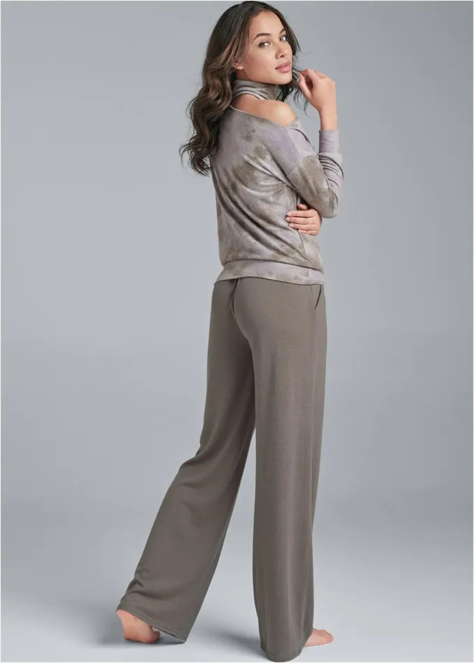 COZY HACCI TURTLENECK TOP Lavender Multi Women VENUS Cozy Loungewear