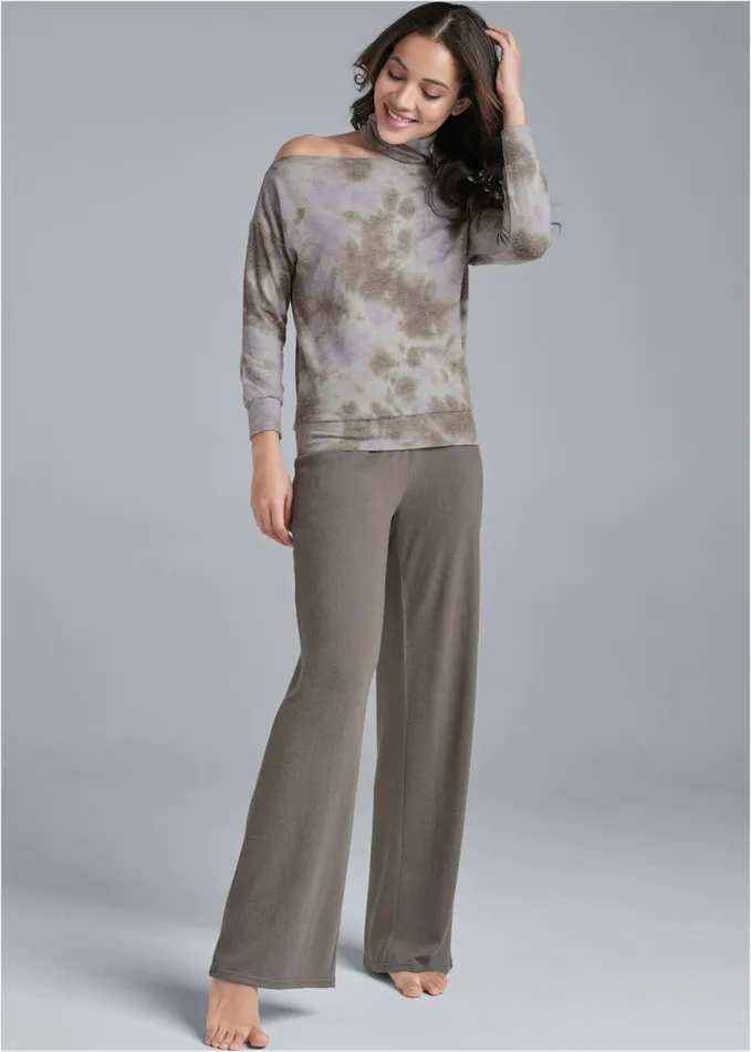 COZY HACCI TURTLENECK TOP Lavender Multi Women VENUS Cozy Loungewear