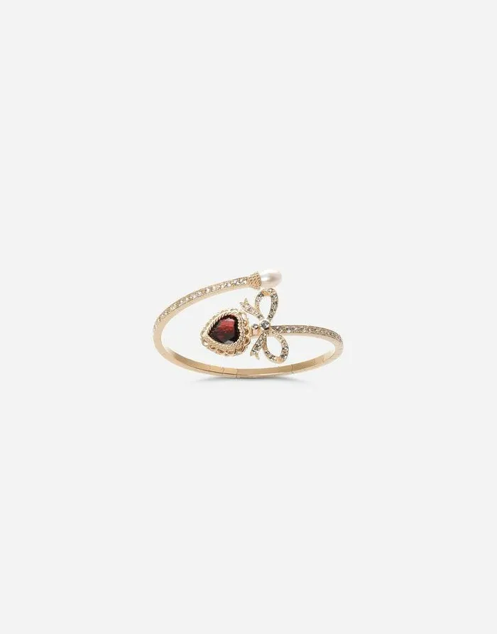 Dolce and Gabbana Bracelets Women Heart Yellow Gold Bracelet With Heart Bow And Pearl Gold Dolce and Gabbana Bracelets Women Heart Yellow Gold Bracelet With Heart Bow And Pearl Gold