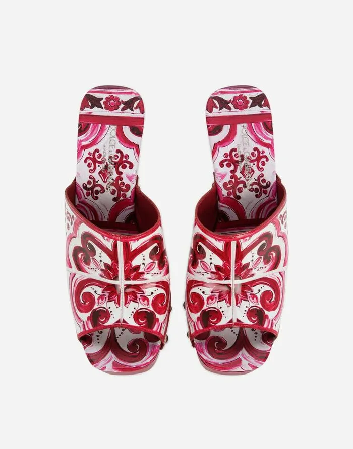 Dolce and Gabbana Sandals And Wedges Women Printed Polished Calfskin Clogs Multicolor Dolce and Gabbana Sandals And Wedges Women Printed Polished Calfskin Clogs Multicolor