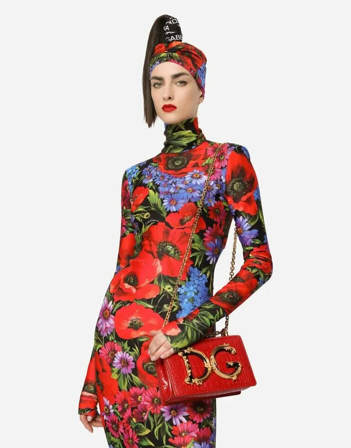 Dolce and Gabbana Shoulder And Crossbody Bags Women Crocodileprint Calfskin DG Girls Bag Red Dolce and Gabbana Shoulder And Crossbody Bags Women Crocodileprint Calfskin DG Girls Bag Red