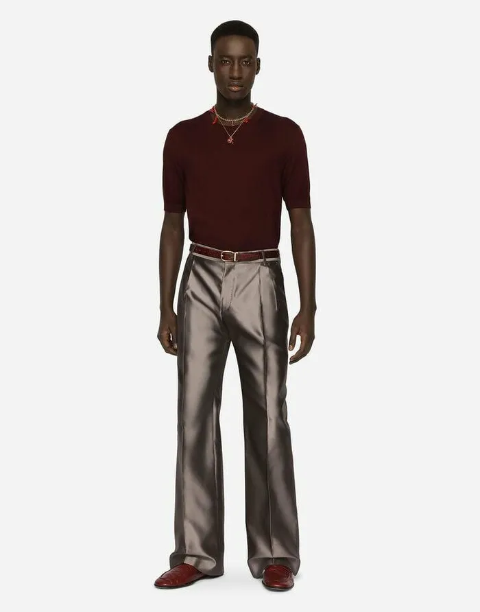 Dolce and Gabbana Sweaters And Cardigans Men Shortsleeved Roundneck Sweater With DG Logo Bordeaux Dolce and Gabbana Sweaters And Cardigans Men Shortsleeved Roundneck Sweater With DG Logo Bordeaux