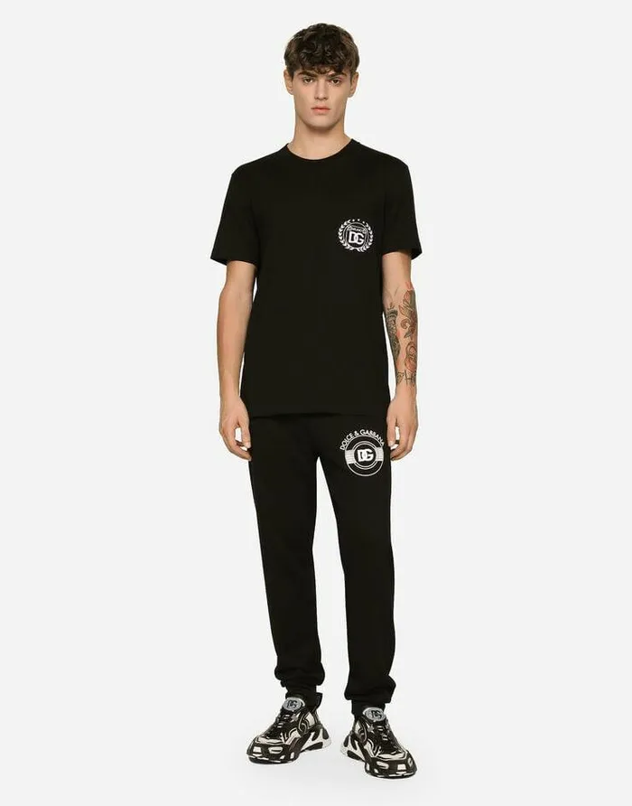 Dolce and Gabbana Trousers And Shorts Men Jersey Jogging Pants With DG Logo Print Black Dolce and Gabbana Trousers And Shorts Men Jersey Jogging Pants With DG Logo Print Black