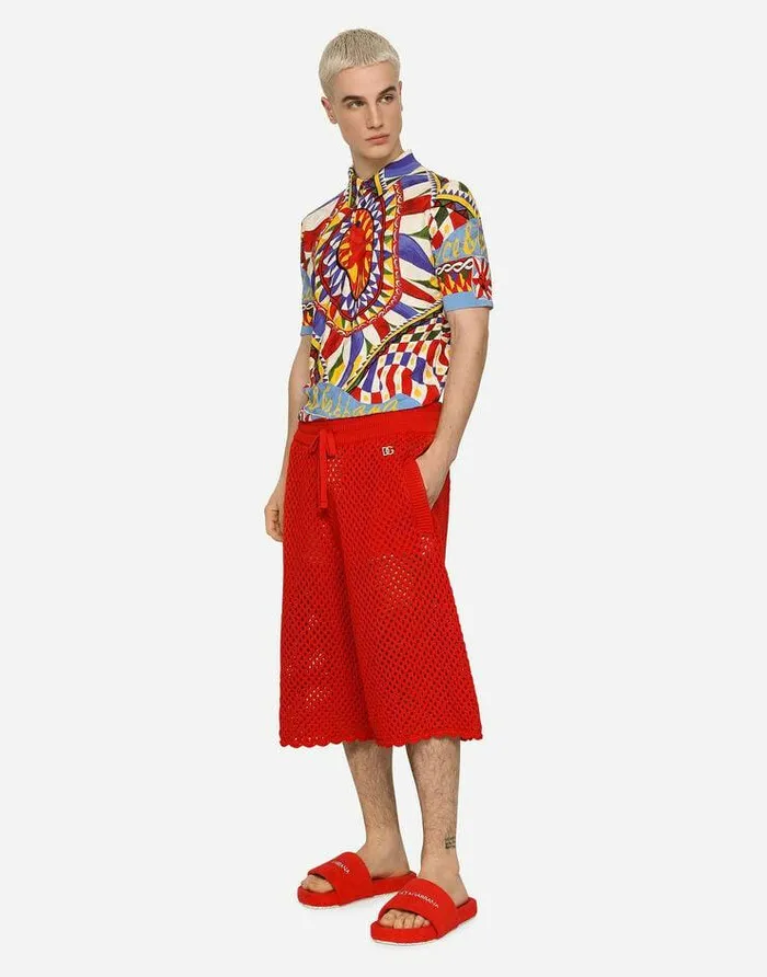 Dolce and Gabbana Trousers And Shorts Men Meshlook Cotton Knit Jogging Shorts Red Dolce and Gabbana Trousers And Shorts Men Meshlook Cotton Knit Jogging Shorts Red