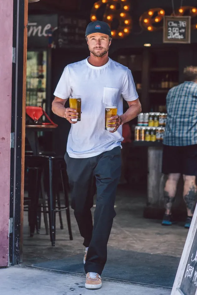 EAST CLIFF HANG OUT TEE White Men O039NEILL Featured