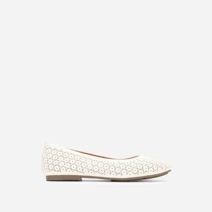 Eugene Perforated Ballet Flat White Women Kenneth Cole Flats