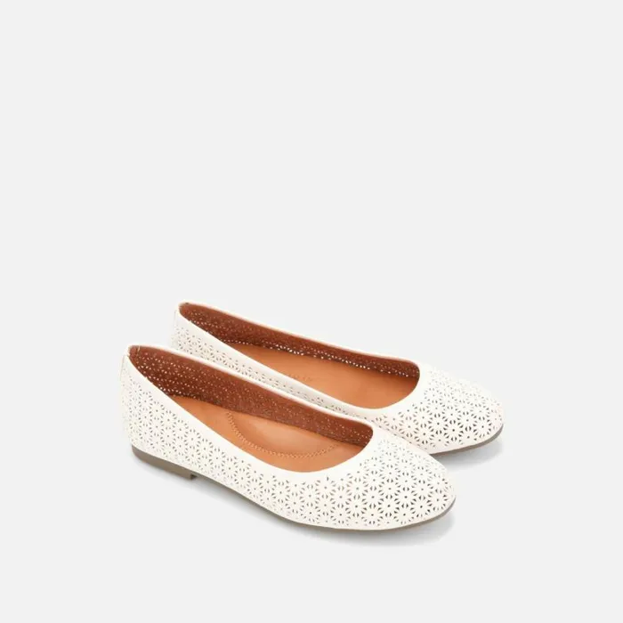 Eugene Perforated Ballet Flat White Women Kenneth Cole Flats