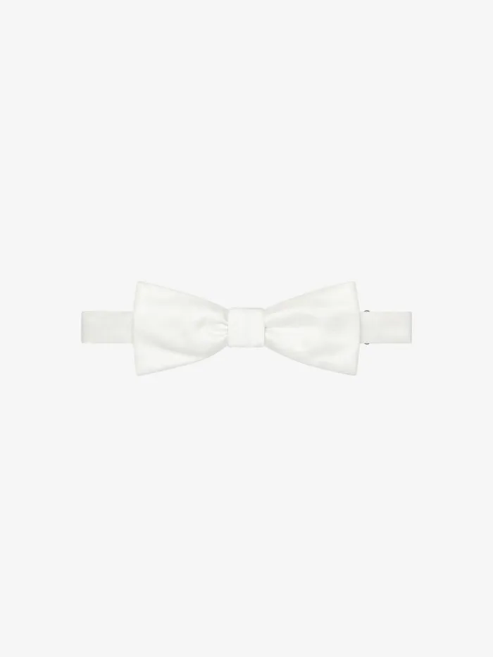 Givenchy Bow Tie In Silk White Men Scarves and Ties Givenchy Bow Tie In Silk White Men Scarves and Ties