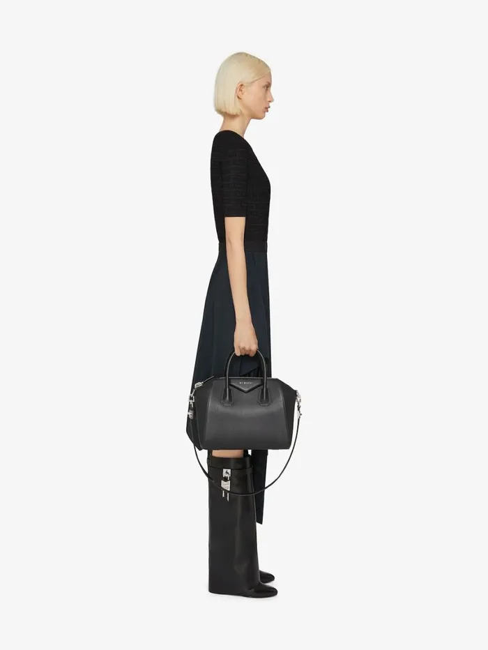 Givenchy Small Antigona Bag In Grained Leather Black Women Antigona Givenchy Small Antigona Bag In Grained Leather Black Women Antigona