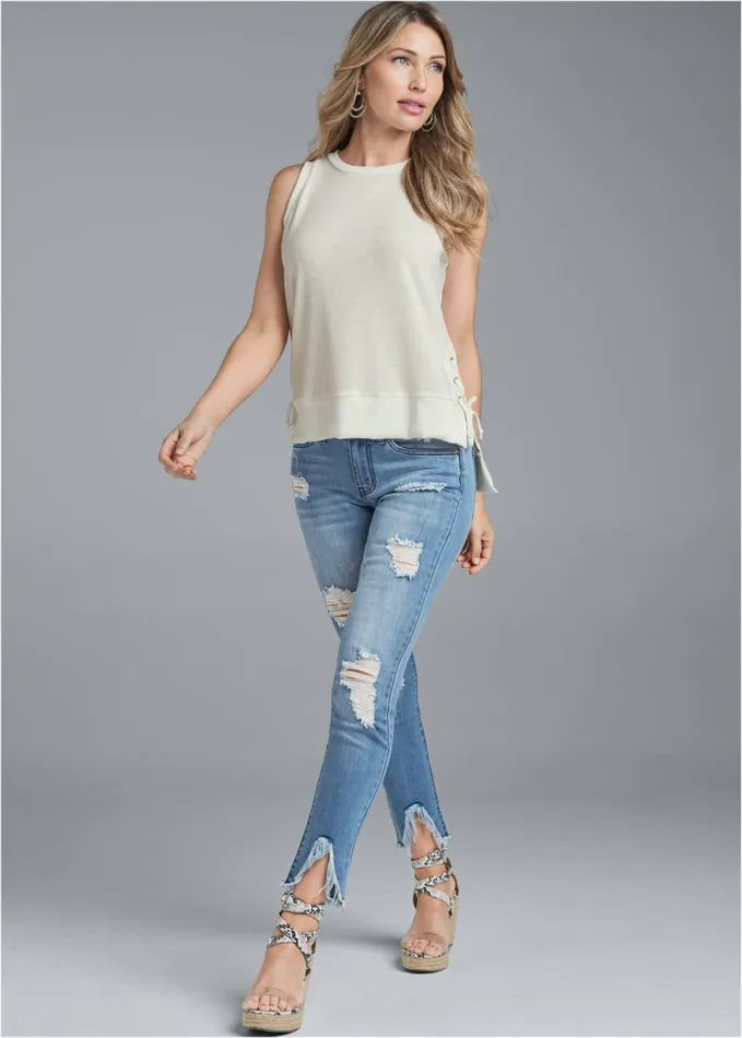 GROMMET TIERED TOP White Women VENUS Casual Tops