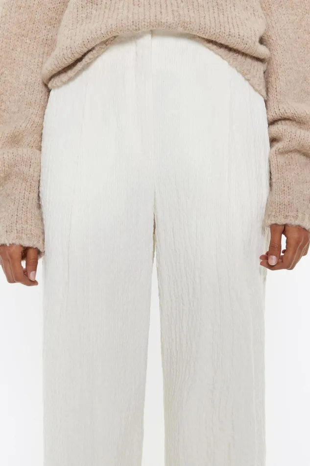 Ivory Darted Carrot Leg Trousers Ivory Women Bimba Y Lola Trousers Ivory Darted Carrot Leg Trousers Ivory Women Bimba Y Lola Trousers