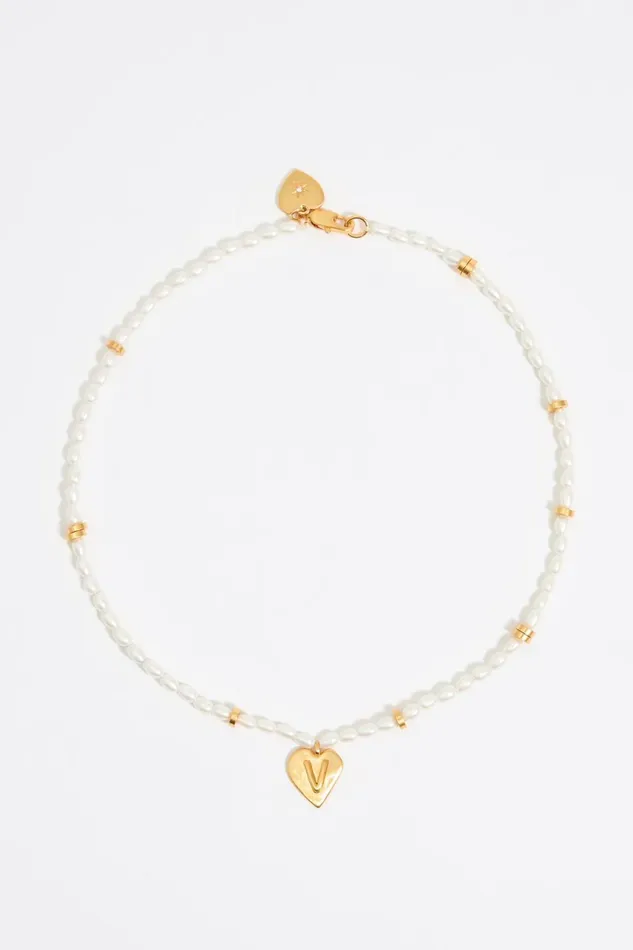 Letter V Heart And Pearl Necklace Gold Women Bimba Y Lola Alphabet