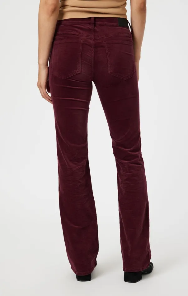 Maria Flare In Magenta Velvet Women Mavi Jeans Pants