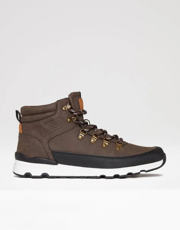 Men Brown Essential Hiker Boots Threadbare Boots