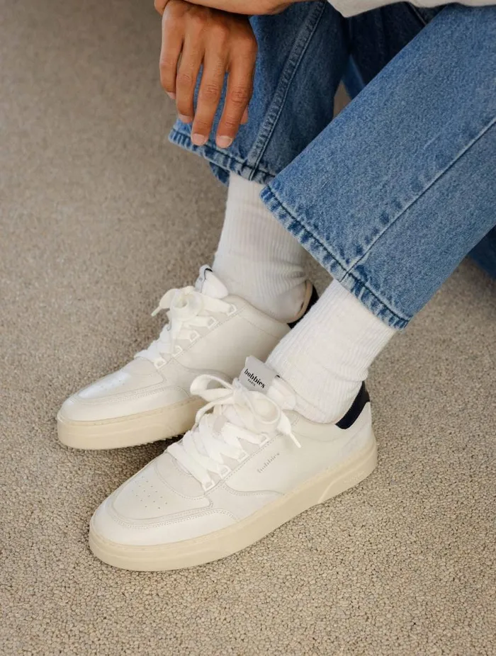 Men Sneakers Bobbies Thanassi Off White and Ink