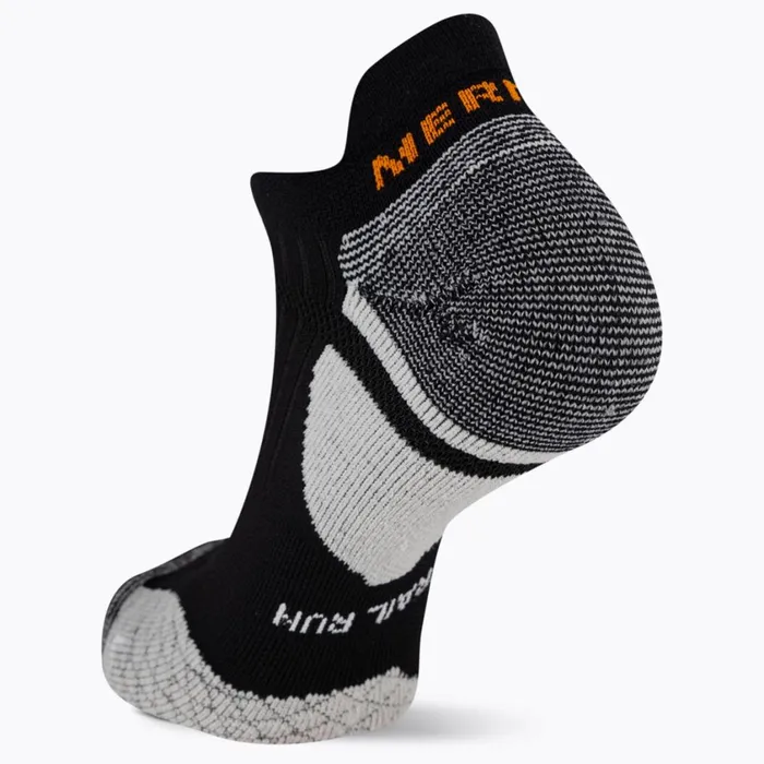 Merrell Accessories MenWomen Cushion Trail Runner Tab Sock Black