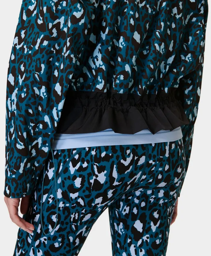 Merrell Outerwear Women Ascend Whisper Anorak X Sweaty Betty Blue Brushstroke Leopardblack