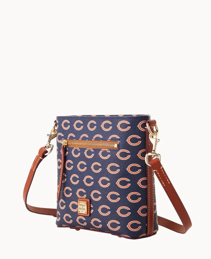 NFL Bears Small Zip Crossbody Bears Woman Dooney and Bourke Crossbodies NFL Bears Small Zip Crossbody Bears Woman Dooney and Bourke Crossbodies