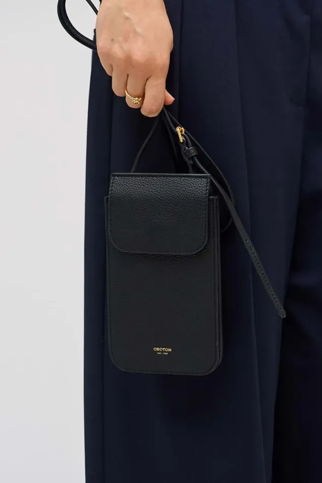 Oroton Margot Phone Crossbody Black Women Crossbody Oroton Margot Phone Crossbody Black Women Crossbody