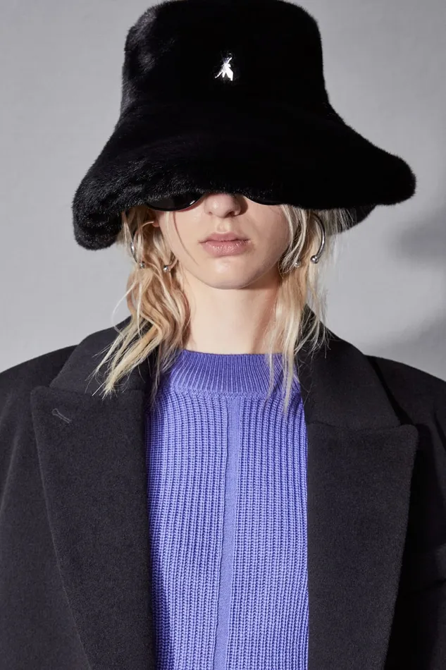 Patrizia Pepe Hats And Gloves Synthetic Fabric Hat Black 8211 Women