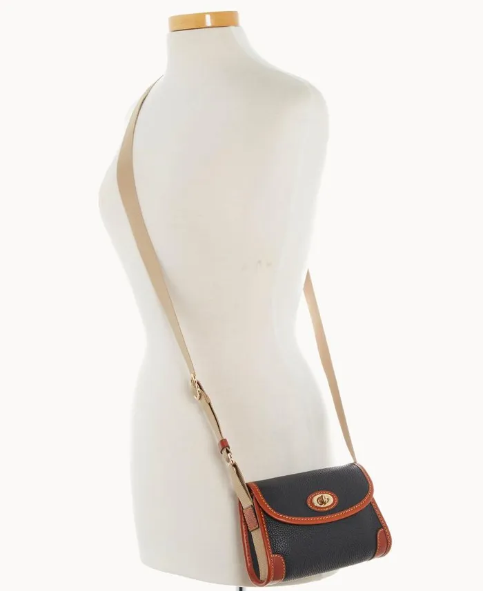 Pebble Grain 18 Crossbody Black Woman Dooney and Bourke Crossbodies Pebble Grain 18 Crossbody Black Woman Dooney and Bourke Crossbodies