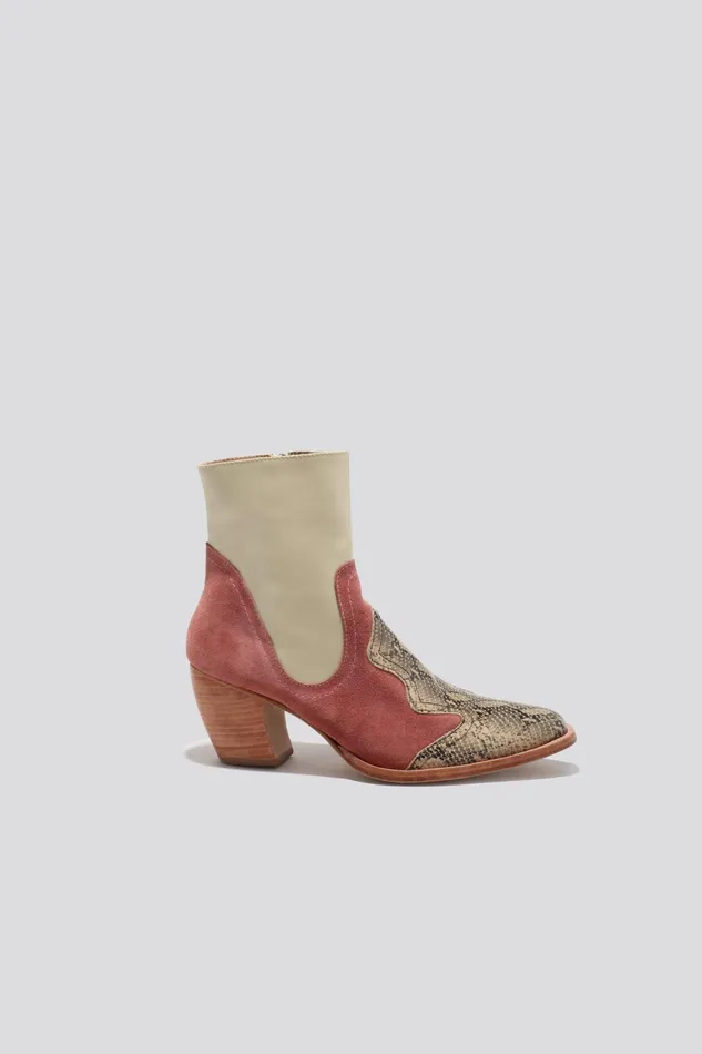 Rachel Comey Boots Women Winnie Boot Champagne