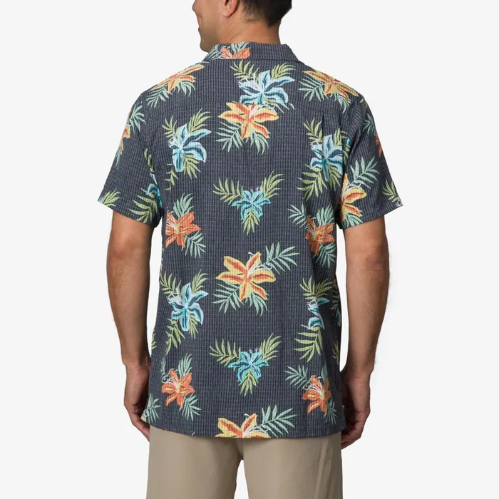 Reef TShirts and Shirts Arroyo Short Sleeve Shirt Caviar 8211 Men Reef TShirts and Shirts Arroyo Short Sleeve Shirt Caviar 8211 Men