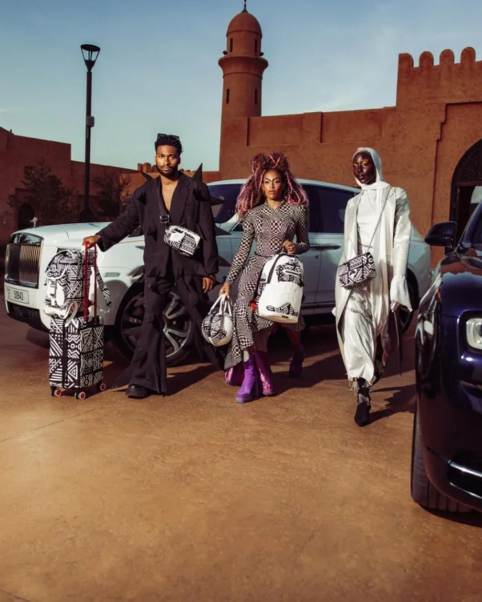 SPRAYGROUND AI8 AFRICAN INTELLIGENCE 8211 ORIGIN STORY SHARK HANDBAG Bags