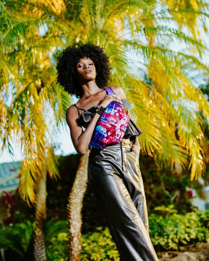 SPRAYGROUND FLORA BOTANICA SAVVY CROSSBODY Bags