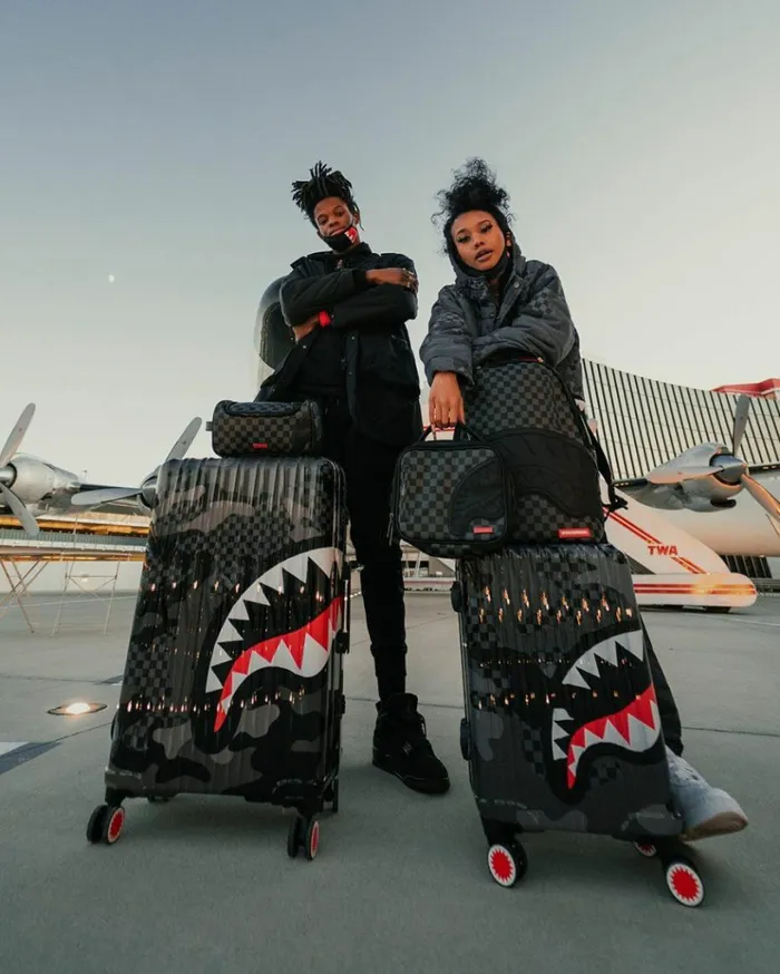 SPRAYGROUND HENNY BLACK SNACK PACK Bags