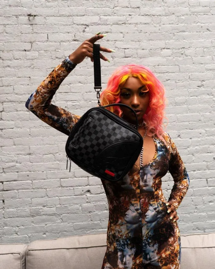 SPRAYGROUND HENNY BLACK SNACK PACK Bags