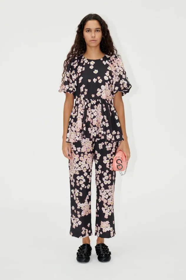 Stine Goya Pants SGIsra Pants 8211 Pink Ditzy Flowers 8211 Women
