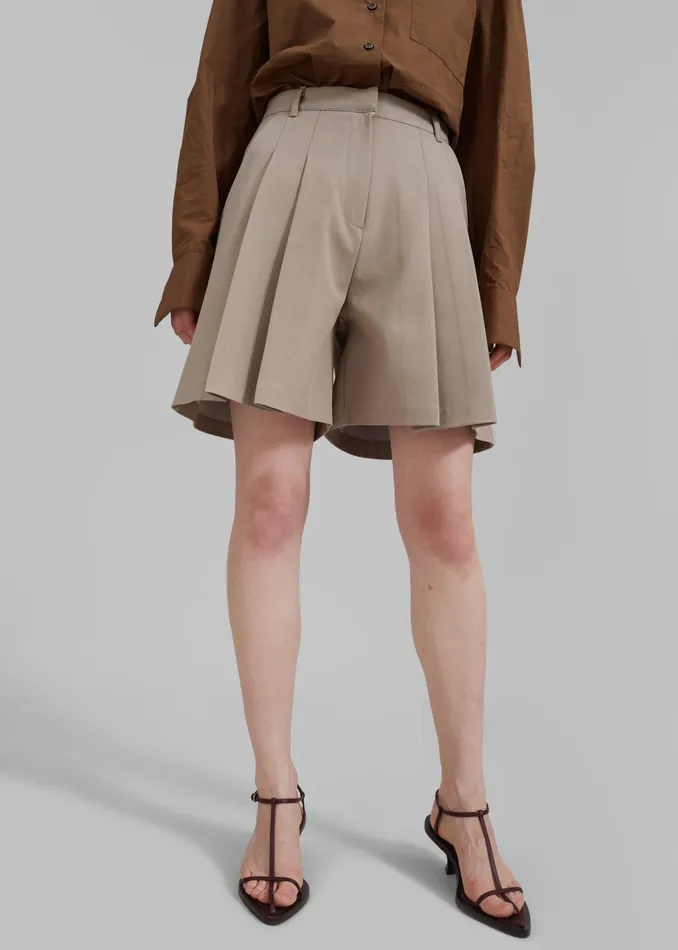 The Frankie Shop Bottoms Eline Shorts 8211 Beige 8211 Women