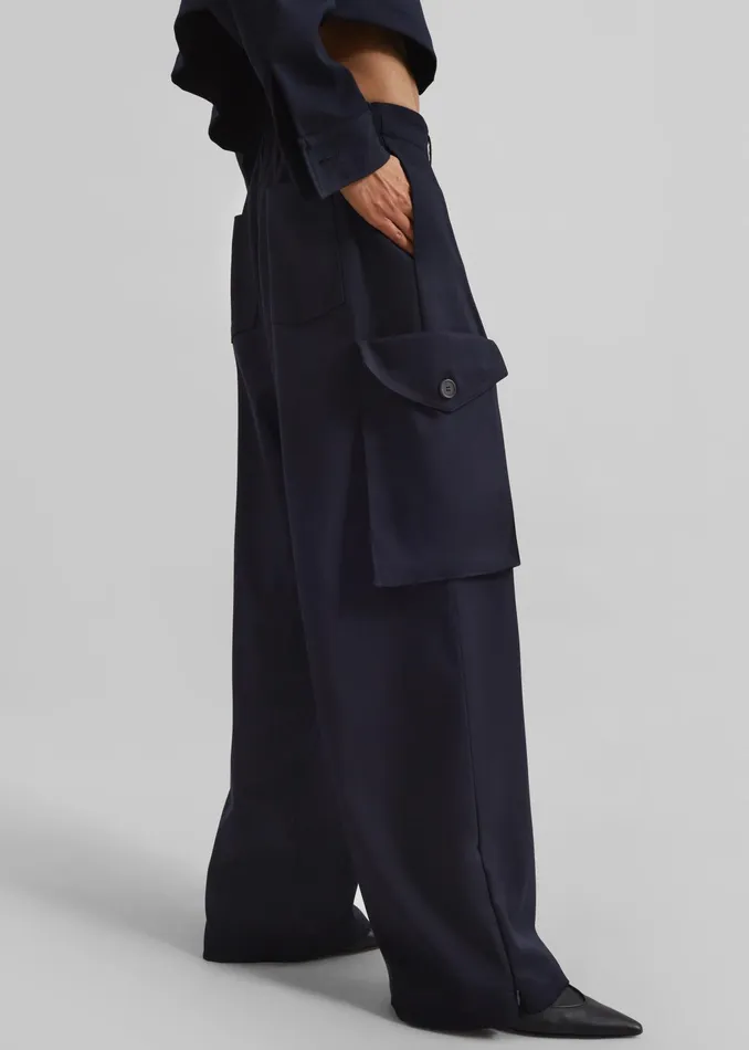 The Frankie Shop Bottoms Kiora Cargo Pants 8211 Navy 8211 Women