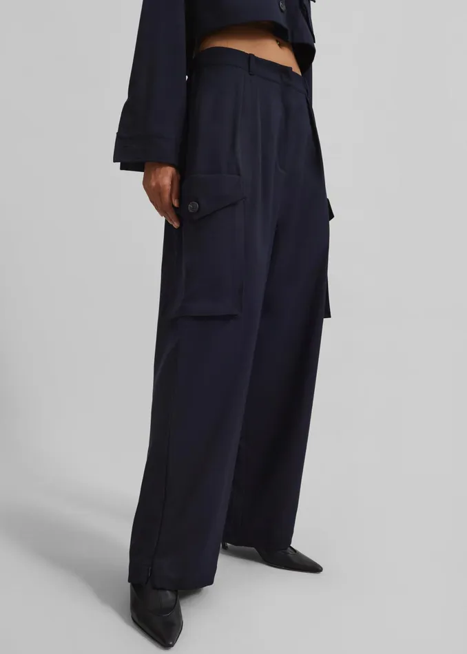 The Frankie Shop Bottoms Kiora Cargo Pants 8211 Navy 8211 Women