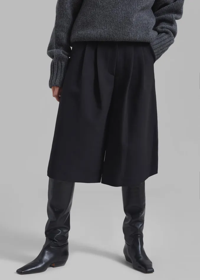 The Frankie Shop Bottoms Morgan Bermuda Shorts 8211 Black 8211 Women