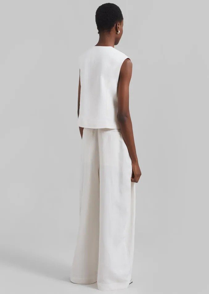 The Frankie Shop Bottoms Piper Pleated Trousers 8211 White 8211 Women