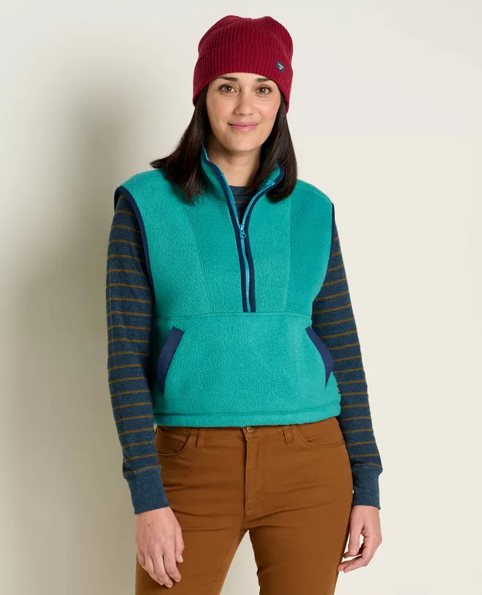 Tops and TShirts ToadandCo Women8217s Women8217s Campo Fleece Vest Cyan
