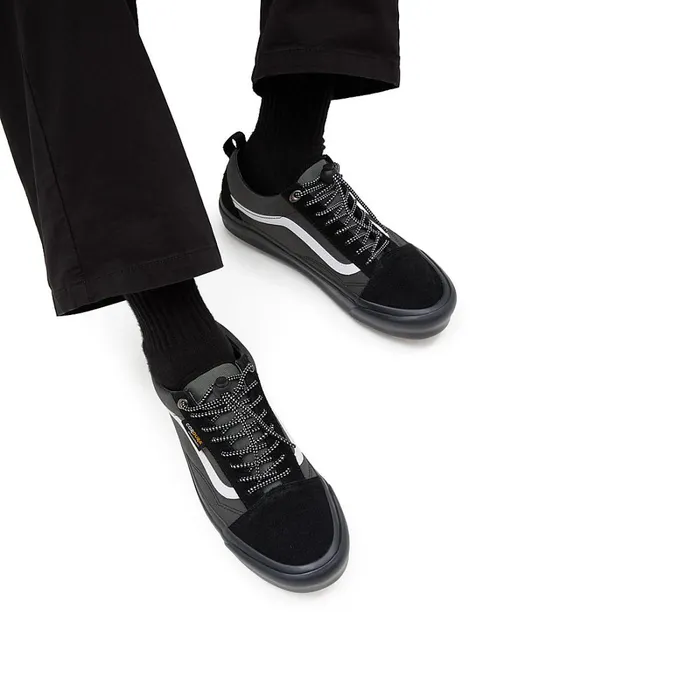 Vans Classics Women Cordura Old Skool 36 DX Shoes Grey