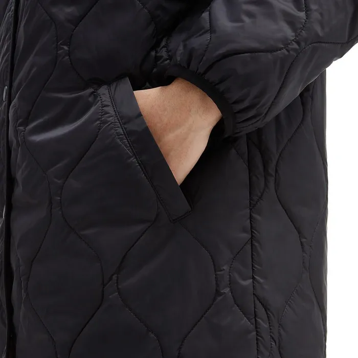 Vans Jackets and Coats Women Forces OS Short Reversible Liner Jacket Black