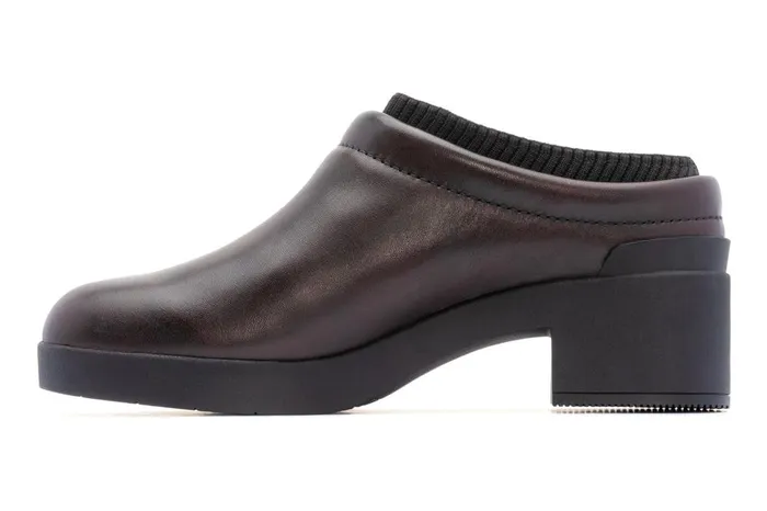 Women ABEO Footwear Clogs Capital Clog Burgundy Women ABEO Footwear Clogs Capital Clog Burgundy