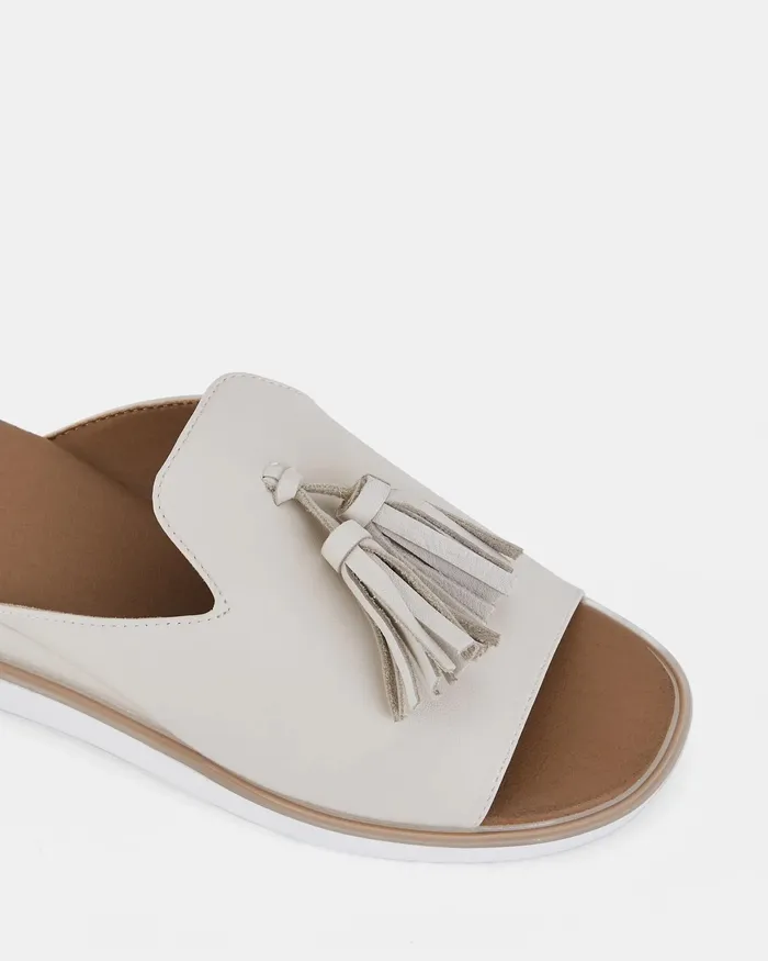 Women BOLLY CREAM Wedges NOVO Shoes