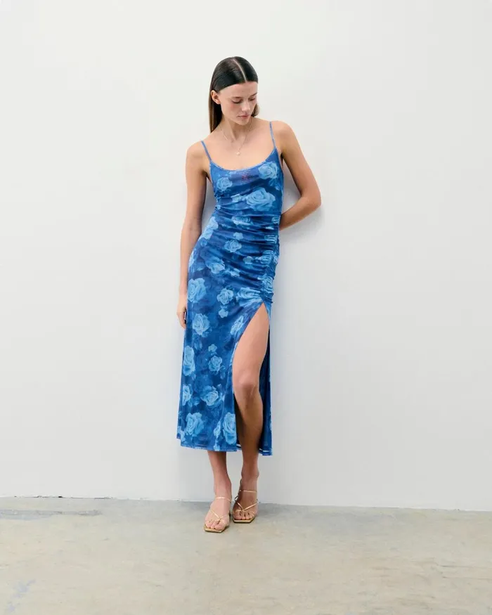 Women Dresses and Jumpsuits From Future Long Mesh Dress With Fine Straps Romantic Roses Women Dresses and Jumpsuits From Future Long Mesh Dress With Fine Straps Romantic Roses