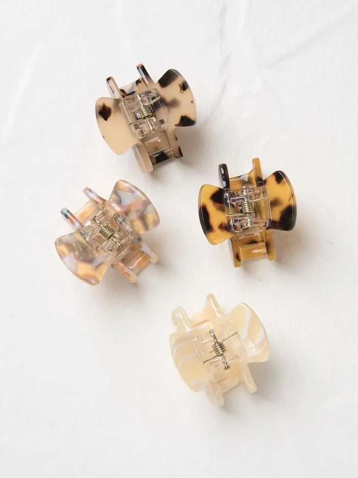 Women Hair Accessories Fat Face Brown 4 Pack Resin Claw Clips